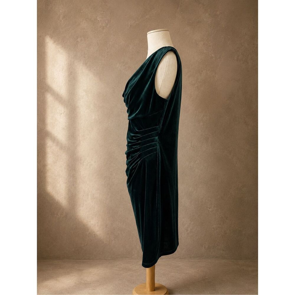 Anne Klein Sz 10 Velvet Cowl Neck Cocktail Dress Emerald Green Ruched Midi - Picture 2 of 7